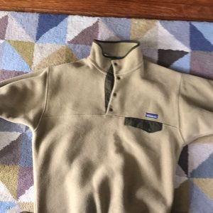 Patagucci fleece pullover